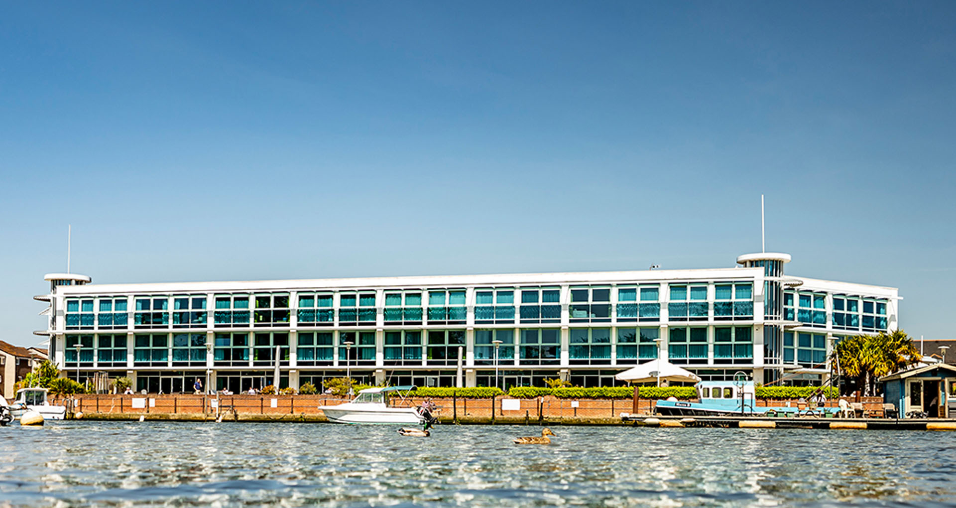 Exterior photograph of hotel