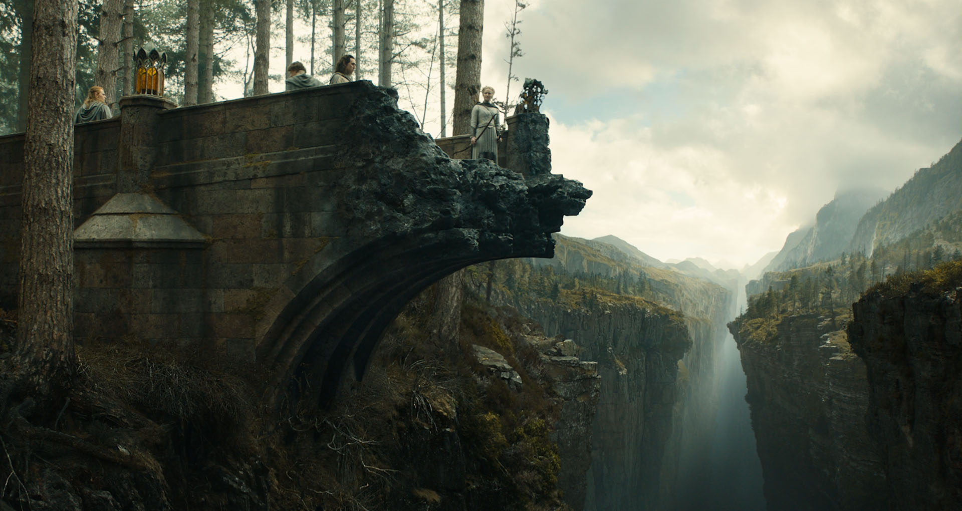 The Lord of the Rings: The Rings of Power © Amazon Studios